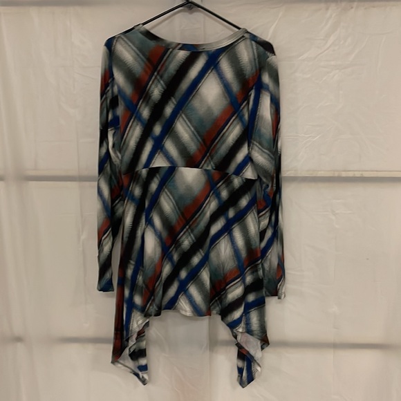 Top - Picture 3 of 3